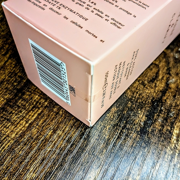 MZ SKIN Cleanse & Clarify Dual Action AHA Cleanser - Picture 10 of 11